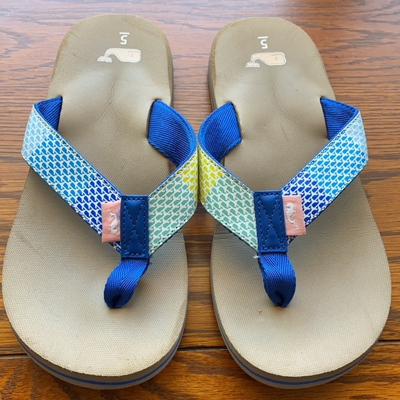 Vineyard Vines sandals - Picture 1 of 11